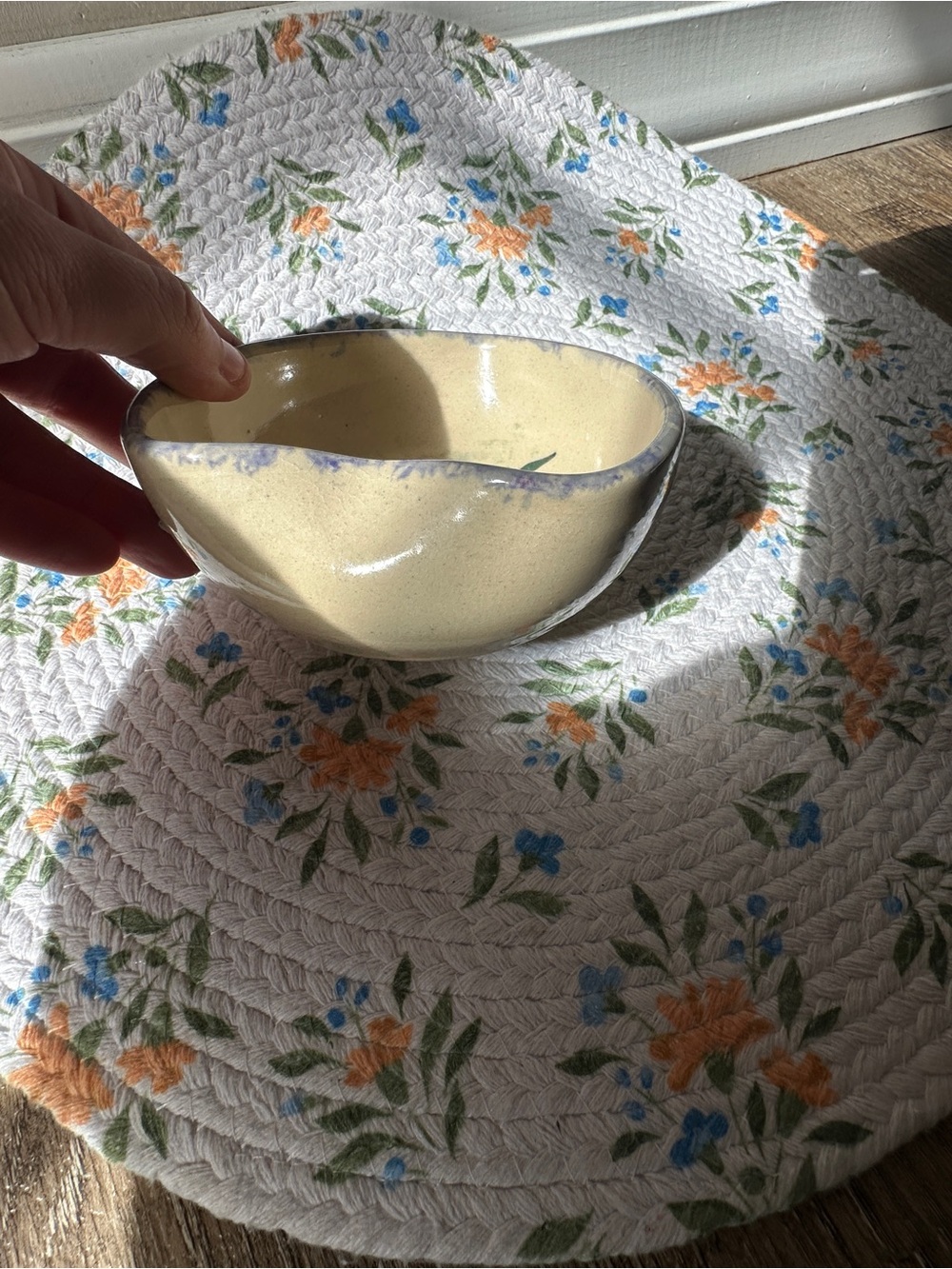 Vintage Hand-Turned & Painted YesterYears Heart Dish with Florals - Picture 5 of 5